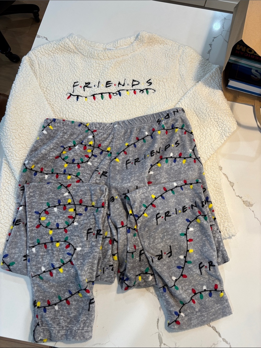 FRIENDS Cream Sherpa Top with Gray Holiday Light-Print Pajama Set